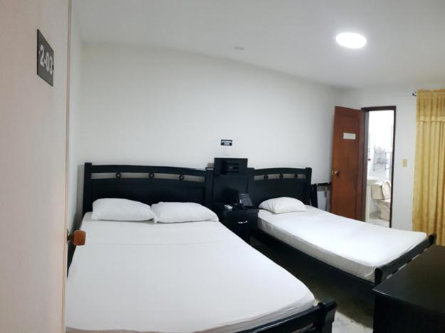 Hotel Jardin De Tequendama Кали Екстериор снимка